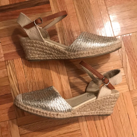 Silver Espadrille Wedge Heel - Size 39 - Picture 2 of 6